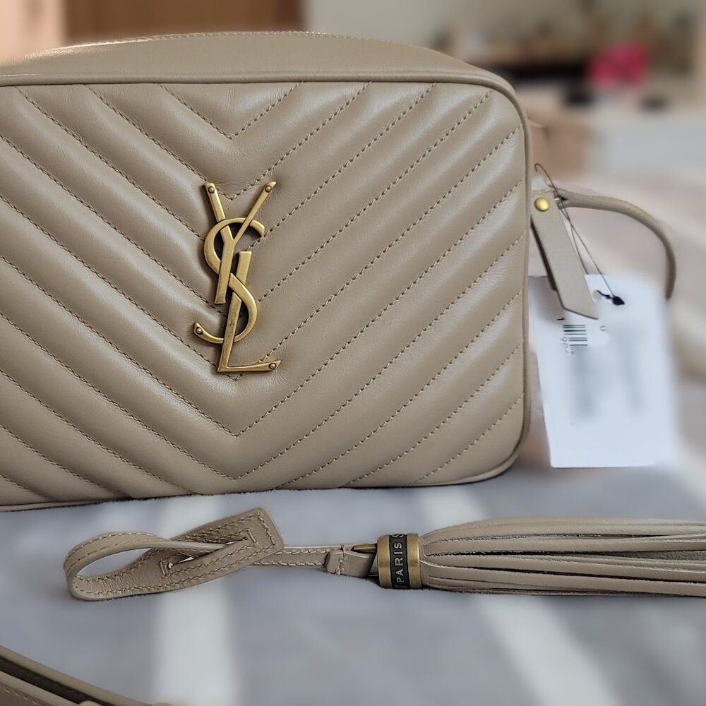 BRAND NEW Lou Camera Crossbody Bag in quilted leather